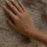 AMELIA HAND CHAIN