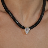 OASIS STATEMENT NECKLACE - BLACK SPINEL